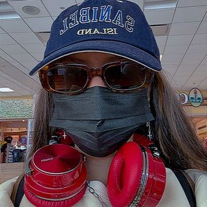 Meet your Posher, Natalie